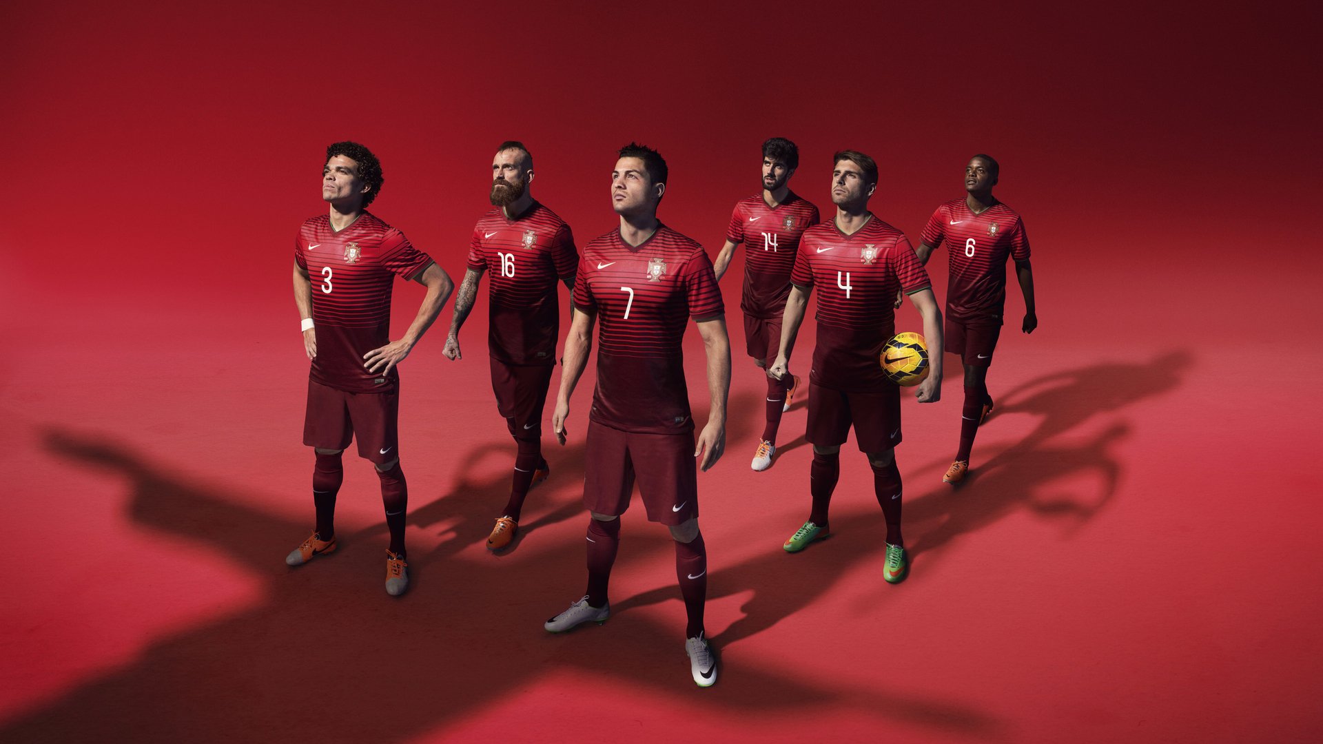 2026世界杯16个举办城市-穆古鲁扎第十季巅峰引爆中国球迷狂热共振